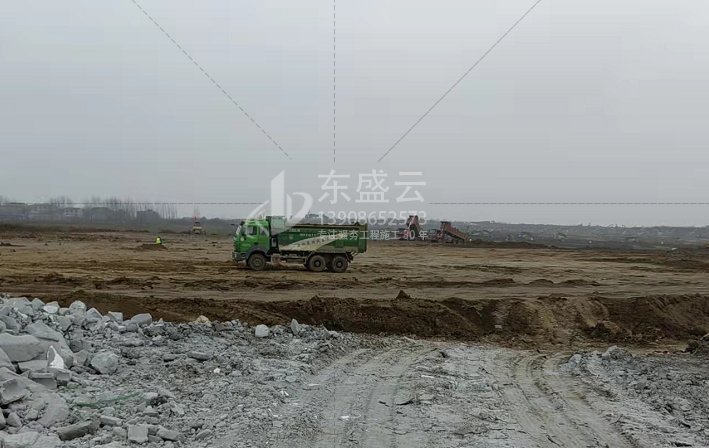 強(qiáng)夯公司東盛云，在襄陽劉集比亞迪產(chǎn)業(yè)園提出合理化建議